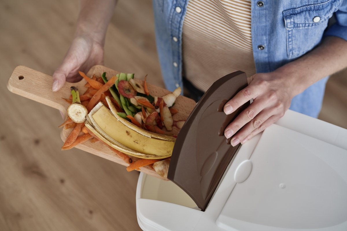 What are the benefits of composting
